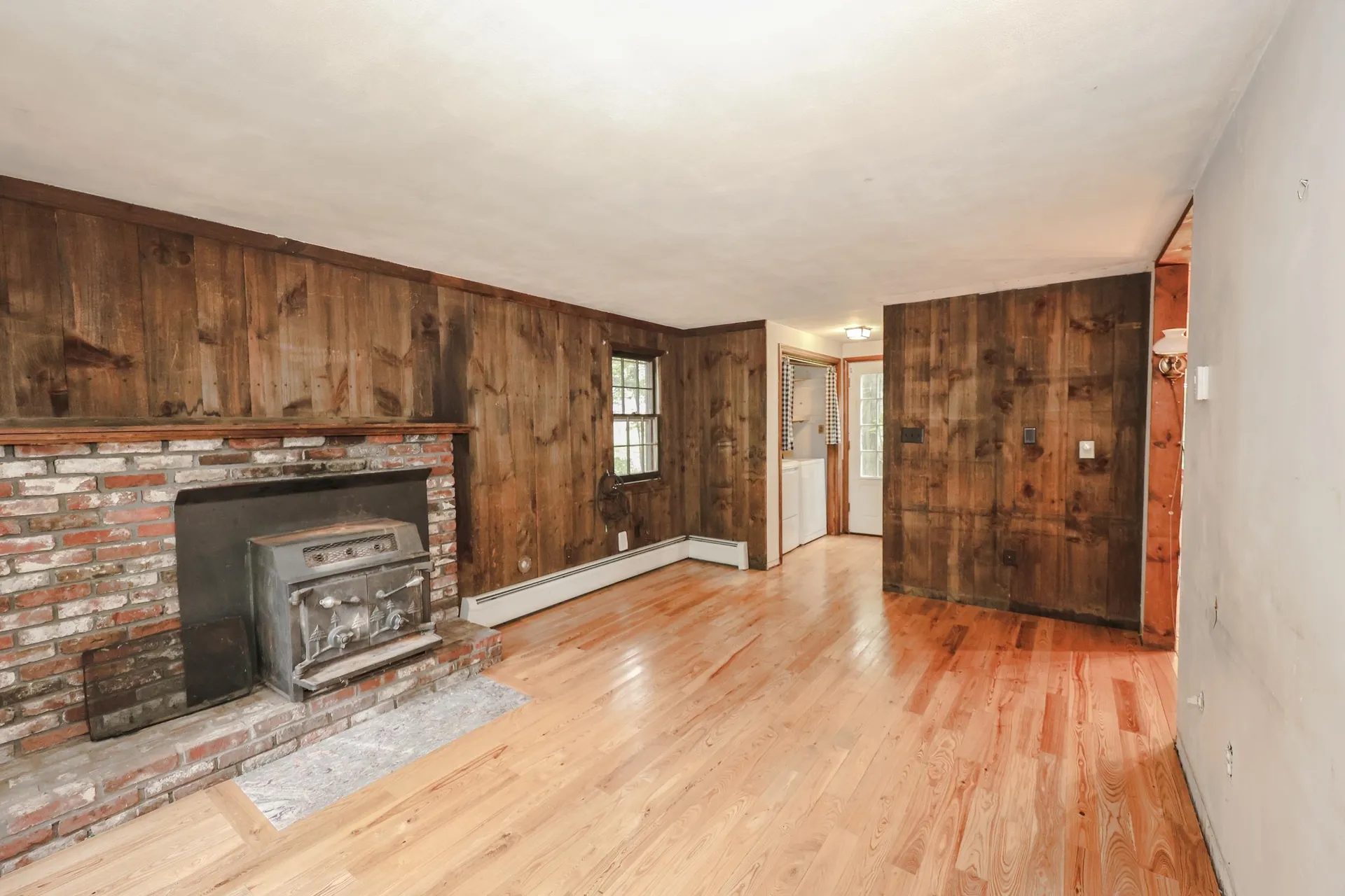 16 Meserve Road Durham NH 03824