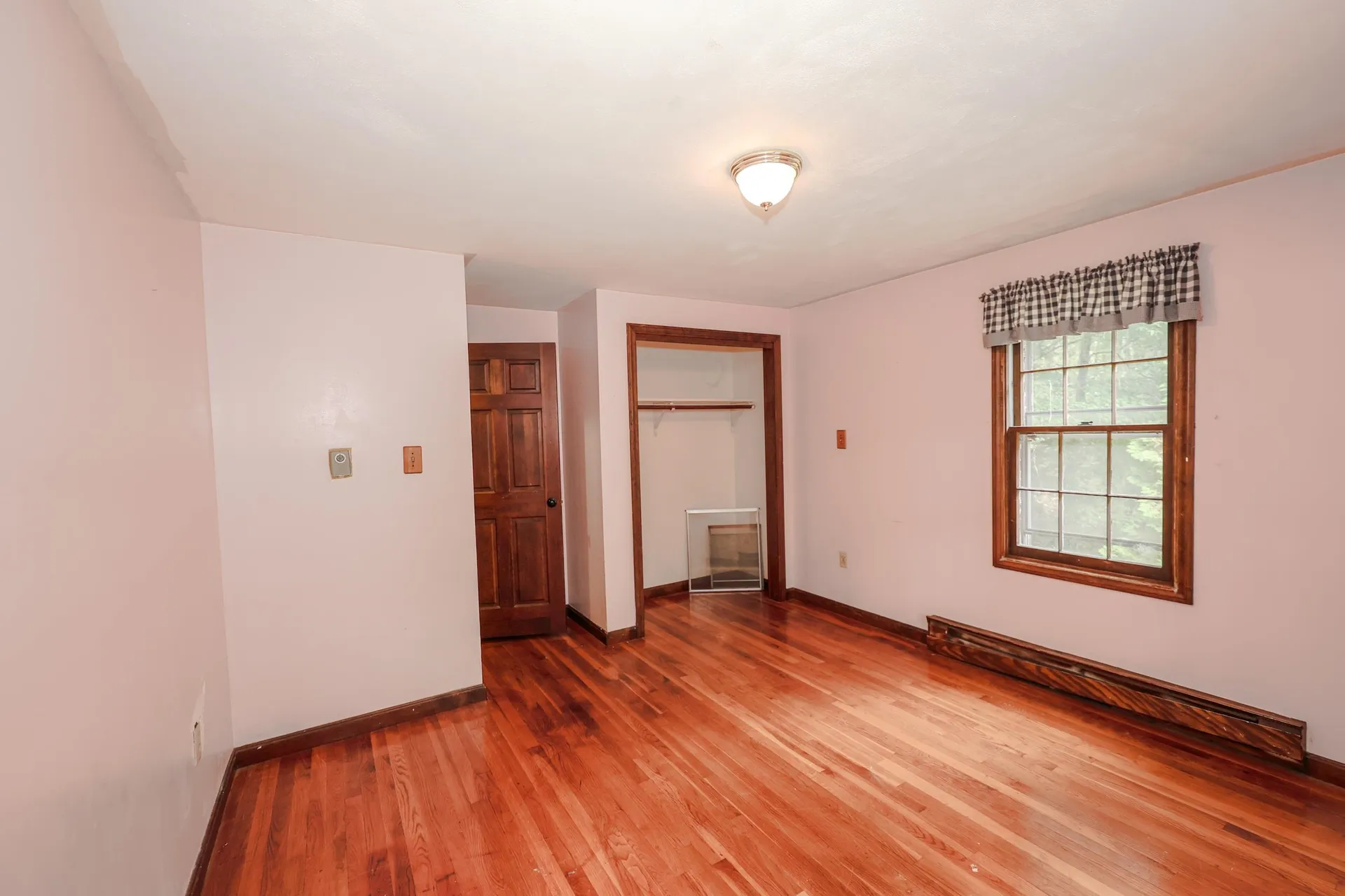 16 Meserve Road Durham NH 03824