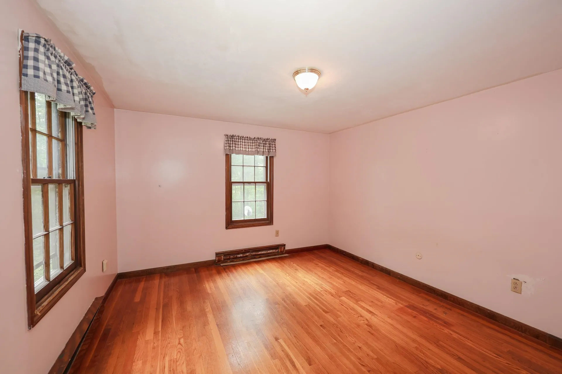 16 Meserve Road Durham NH 03824