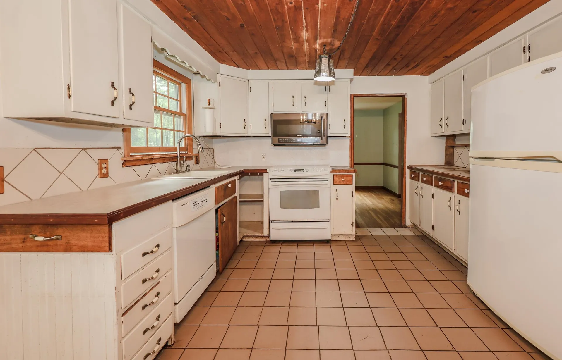 16 Meserve Road Durham NH 03824