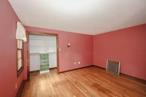 16 Meserve Road Durham NH 03824