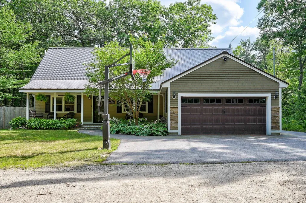 633 Cobb Farm Road Harts Location NH 03812