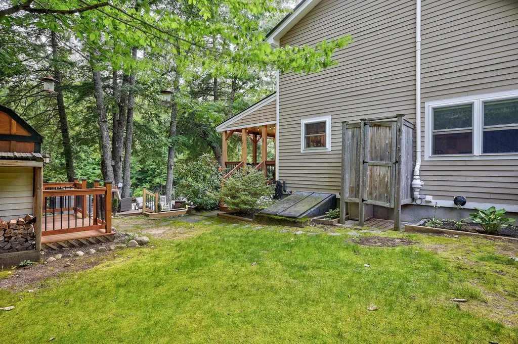 633 Cobb Farm Road Harts Location NH 03812