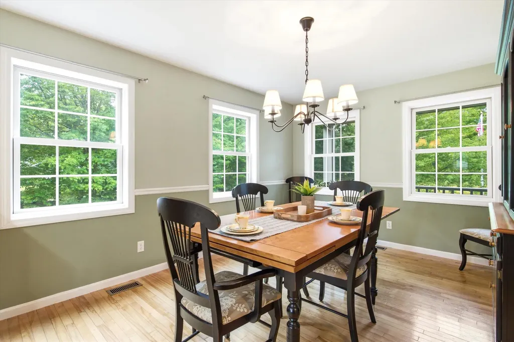 4 Memory Lane Loudon NH 03307
