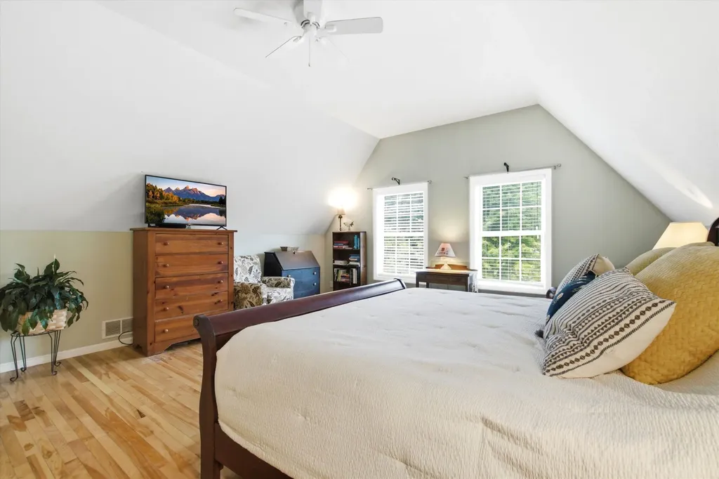 4 Memory Lane Loudon NH 03307