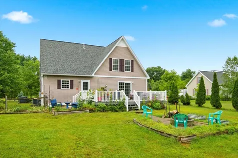 4 Memory Lane Loudon NH 03307