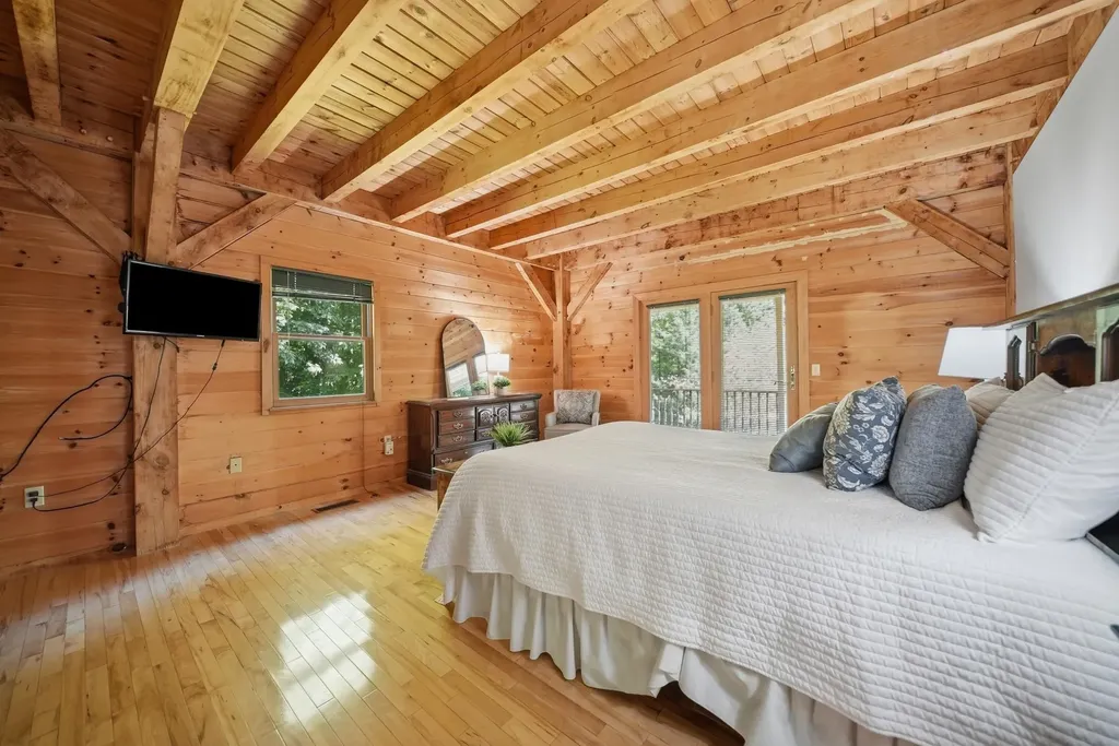 120 North Shore Road Derry NH 03038