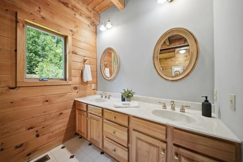 120 North Shore Road Derry NH 03038