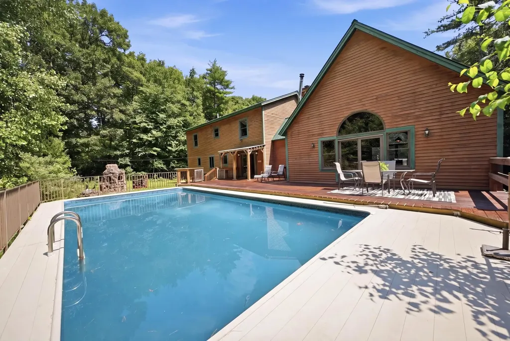 120 North Shore Road Derry NH 03038