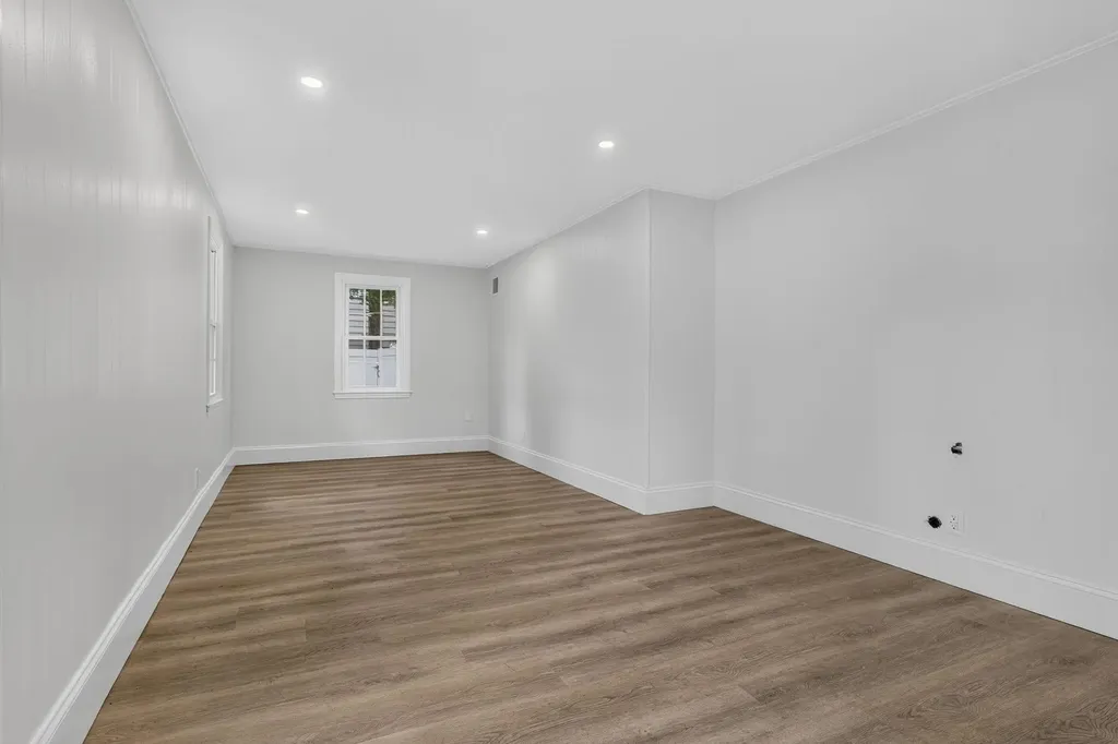 91 Carolan Avenue Hampton NH 03842