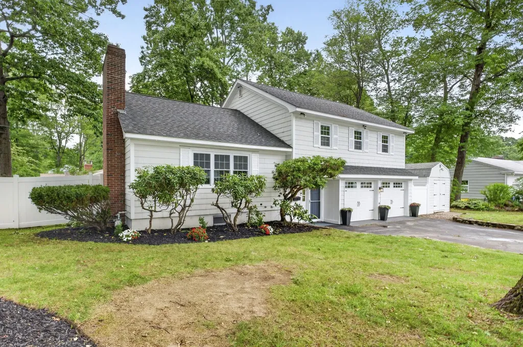 91 Carolan Avenue Hampton NH 03842