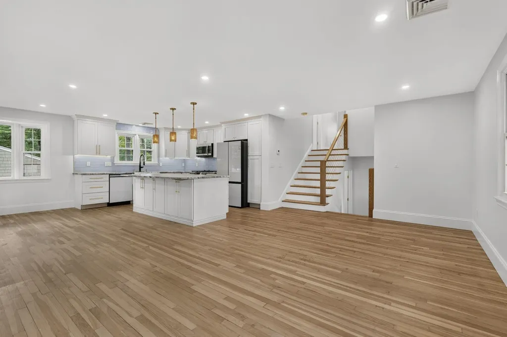 91 Carolan Avenue Hampton NH 03842