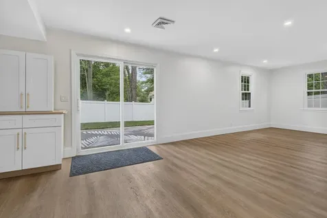 91 Carolan Avenue Hampton NH 03842