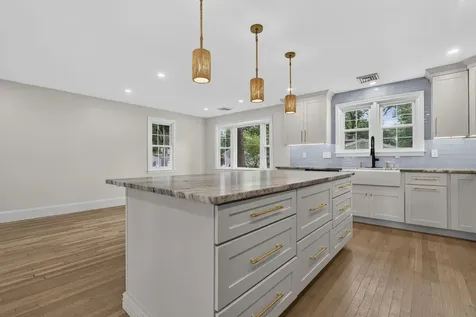 91 Carolan Avenue Hampton NH 03842