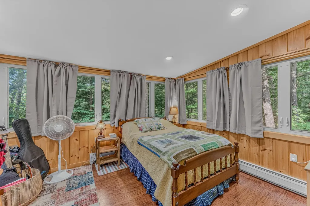 18 Armsby Circle Campton NH 03223
