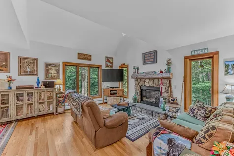 18 Armsby Circle Campton NH 03223