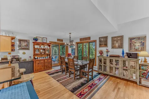 18 Armsby Circle Campton NH 03223