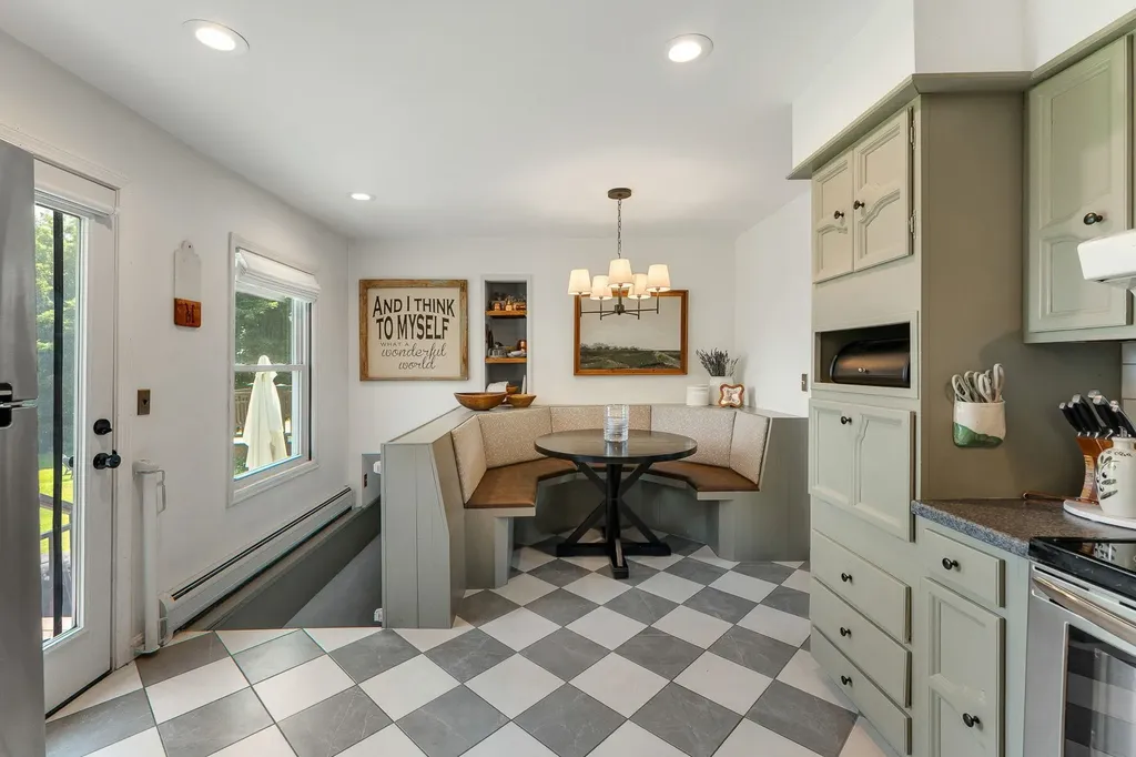 1450 Hinesburg Road South Burlington VT 05403