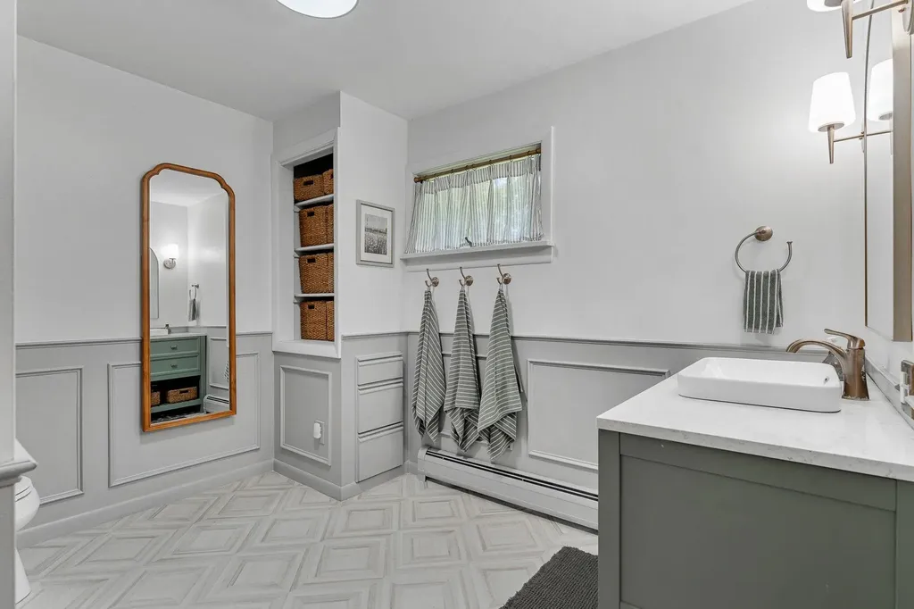 1450 Hinesburg Road South Burlington VT 05403