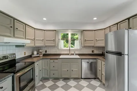 1450 Hinesburg Road South Burlington VT 05403