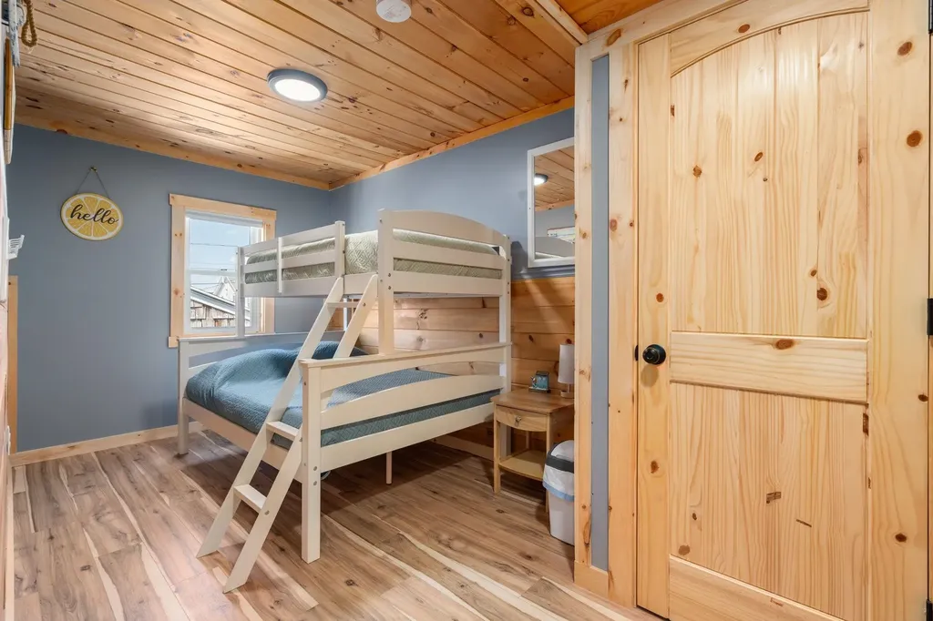 16 Riverview Terrace Hampton NH 03842