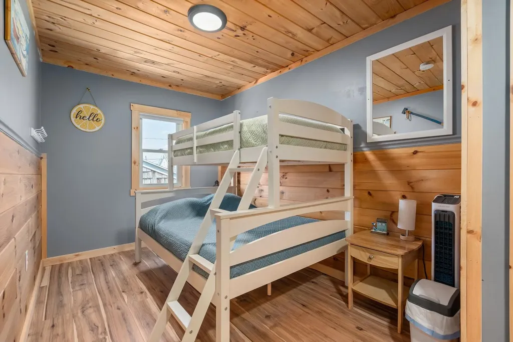 16 Riverview Terrace Hampton NH 03842
