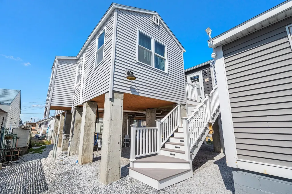 16 Riverview Terrace Hampton NH 03842