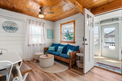 16 Riverview Terrace Hampton NH 03842