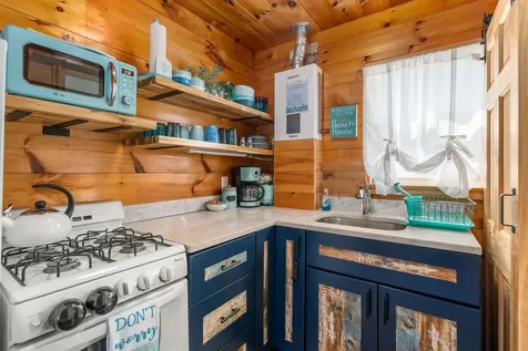 16 Riverview Terrace Hampton NH 03842
