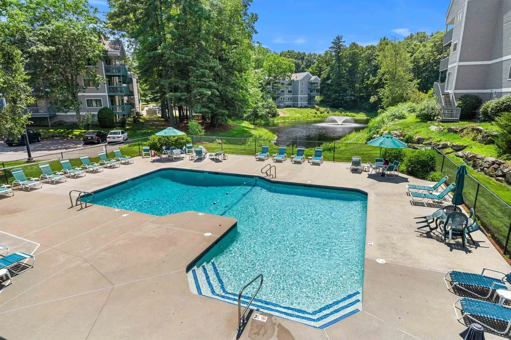 21 Foxglove Court Nashua NH 03062