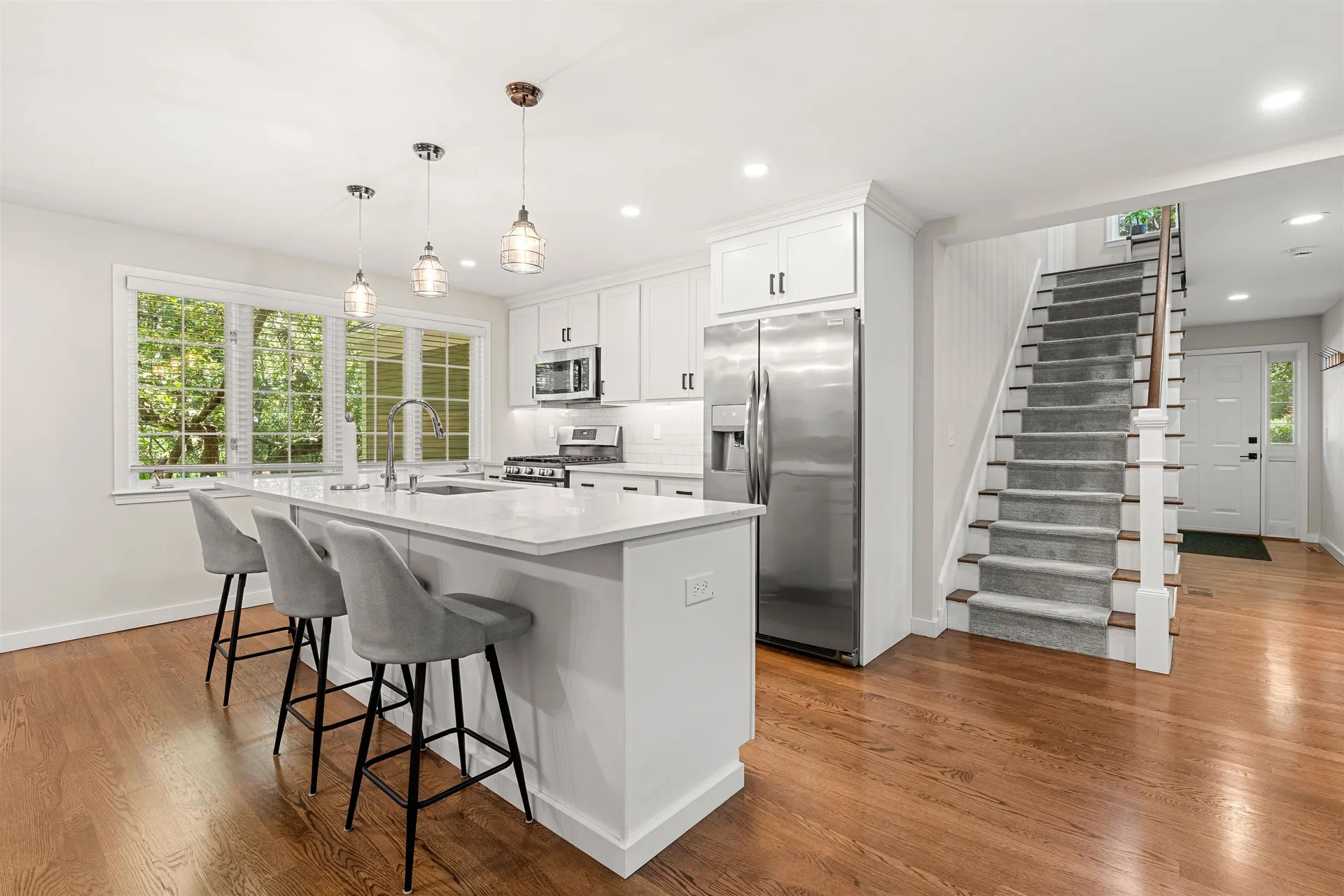 21 Foxglove Court Nashua NH 03062