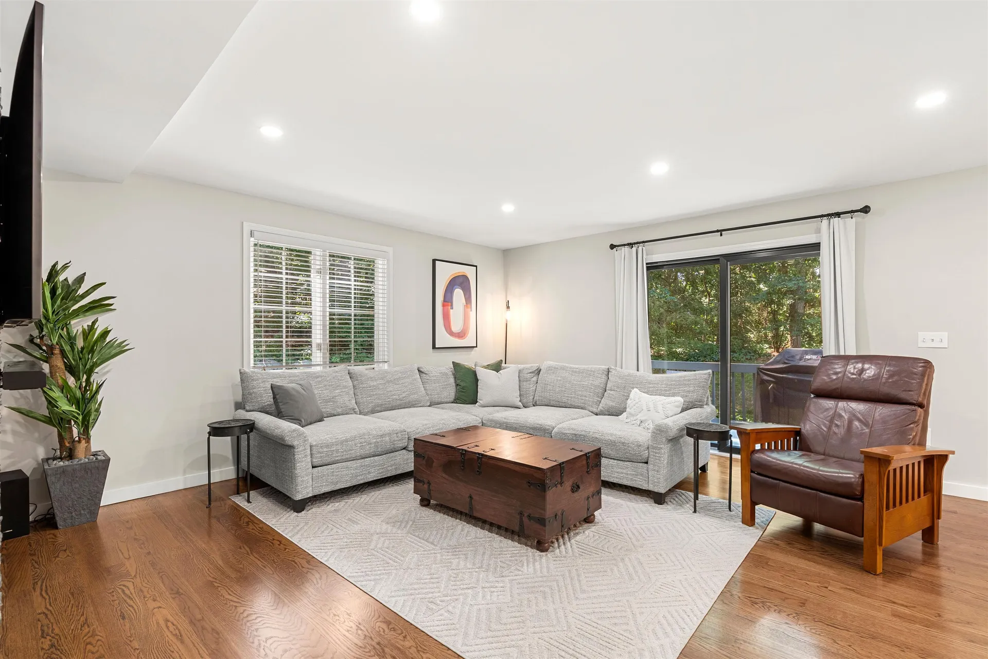 21 Foxglove Court Nashua NH 03062
