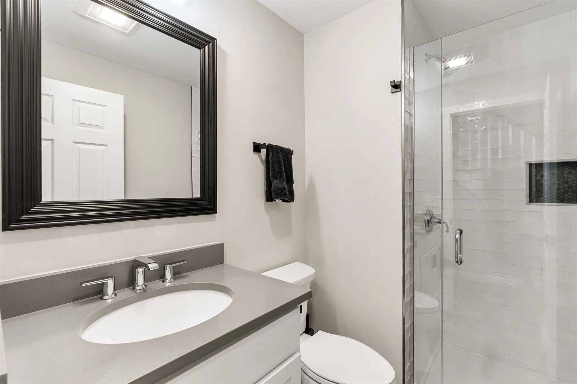 21 Foxglove Court Nashua NH 03062
