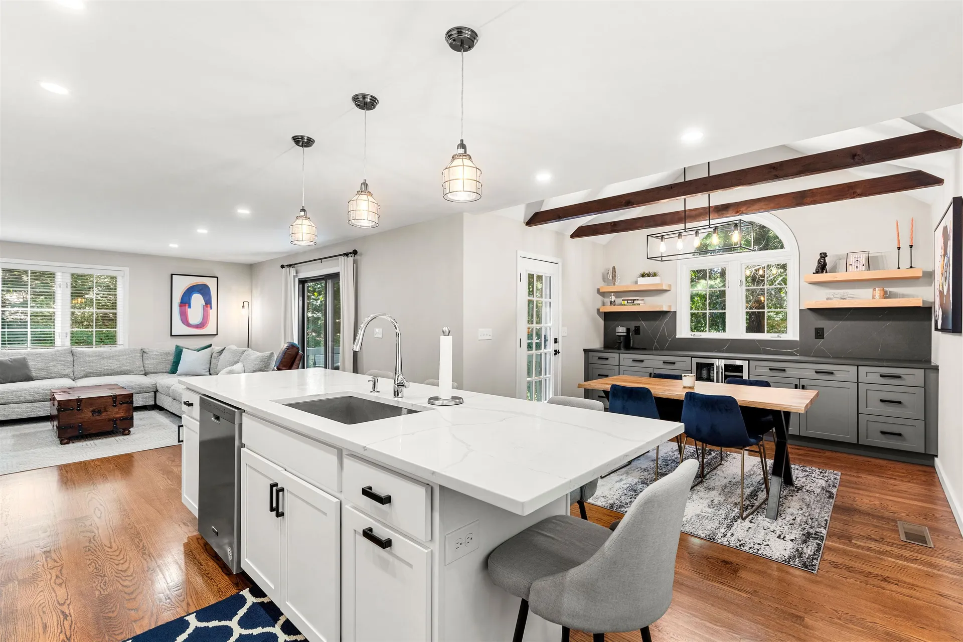 21 Foxglove Court Nashua NH 03062