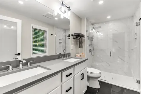 21 Foxglove Court Nashua NH 03062
