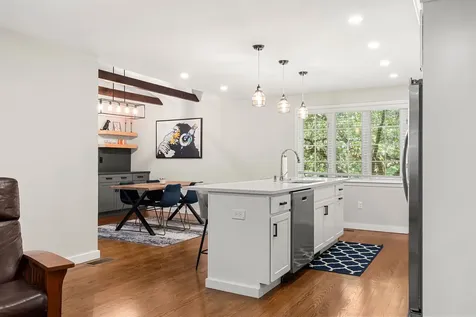 21 Foxglove Court Nashua NH 03062