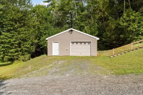 104 Bouldervale Road Croydon NH 03773