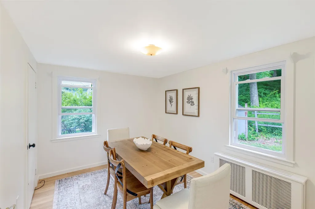 74 Pine Street Rollinsford NH 03869