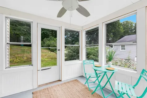 74 Pine Street Rollinsford NH 03869