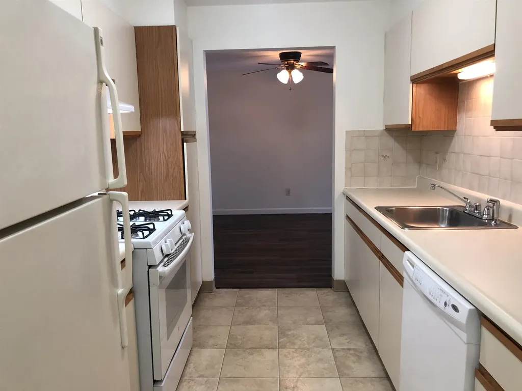 383 Huse Road Manchester NH 03103
