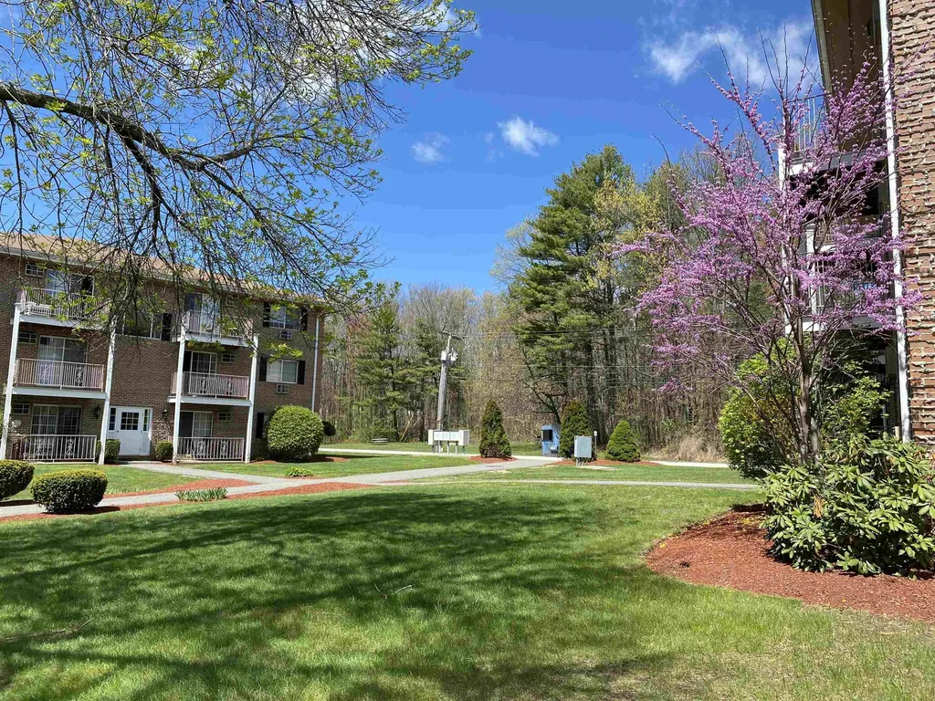 383 Huse Road Manchester NH 03103
