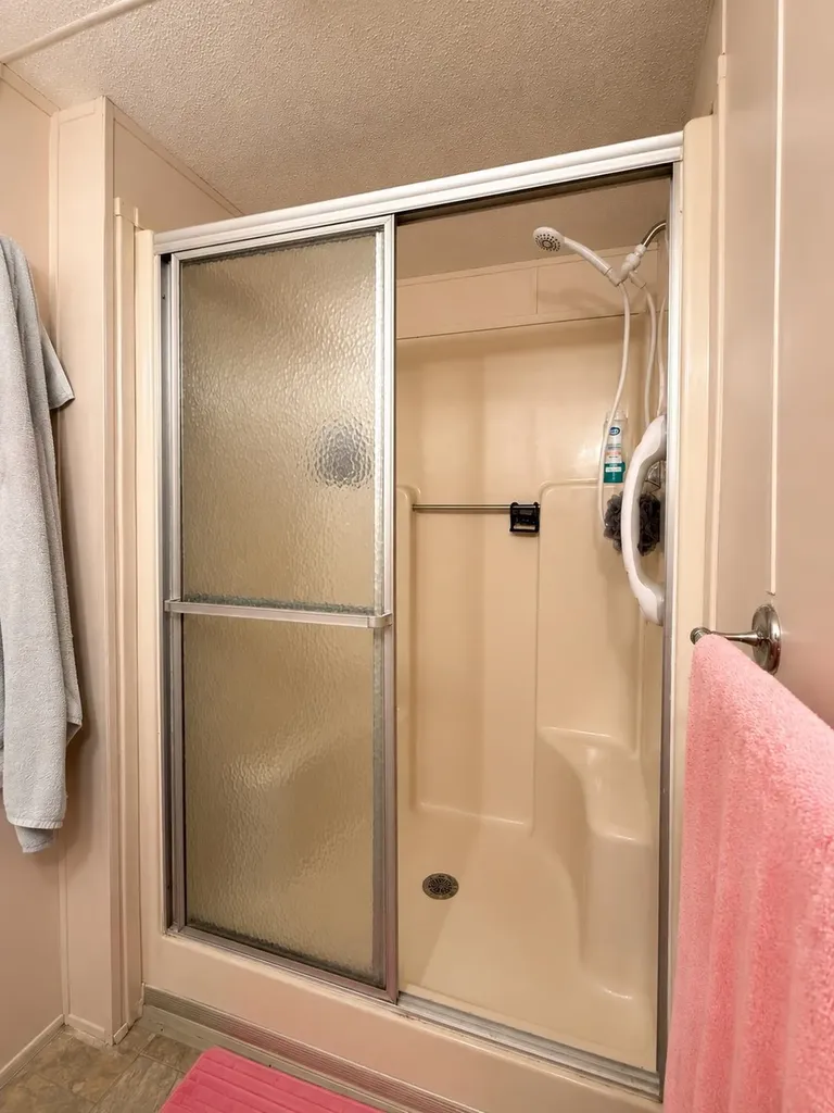 12 York Court Rochester NH 03868