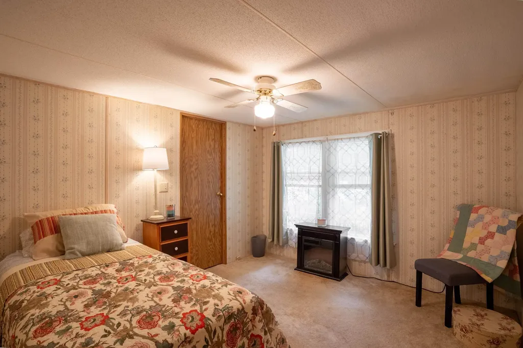 12 York Court Rochester NH 03868