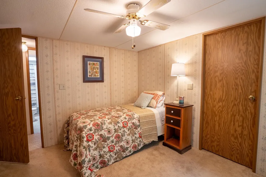 12 York Court Rochester NH 03868