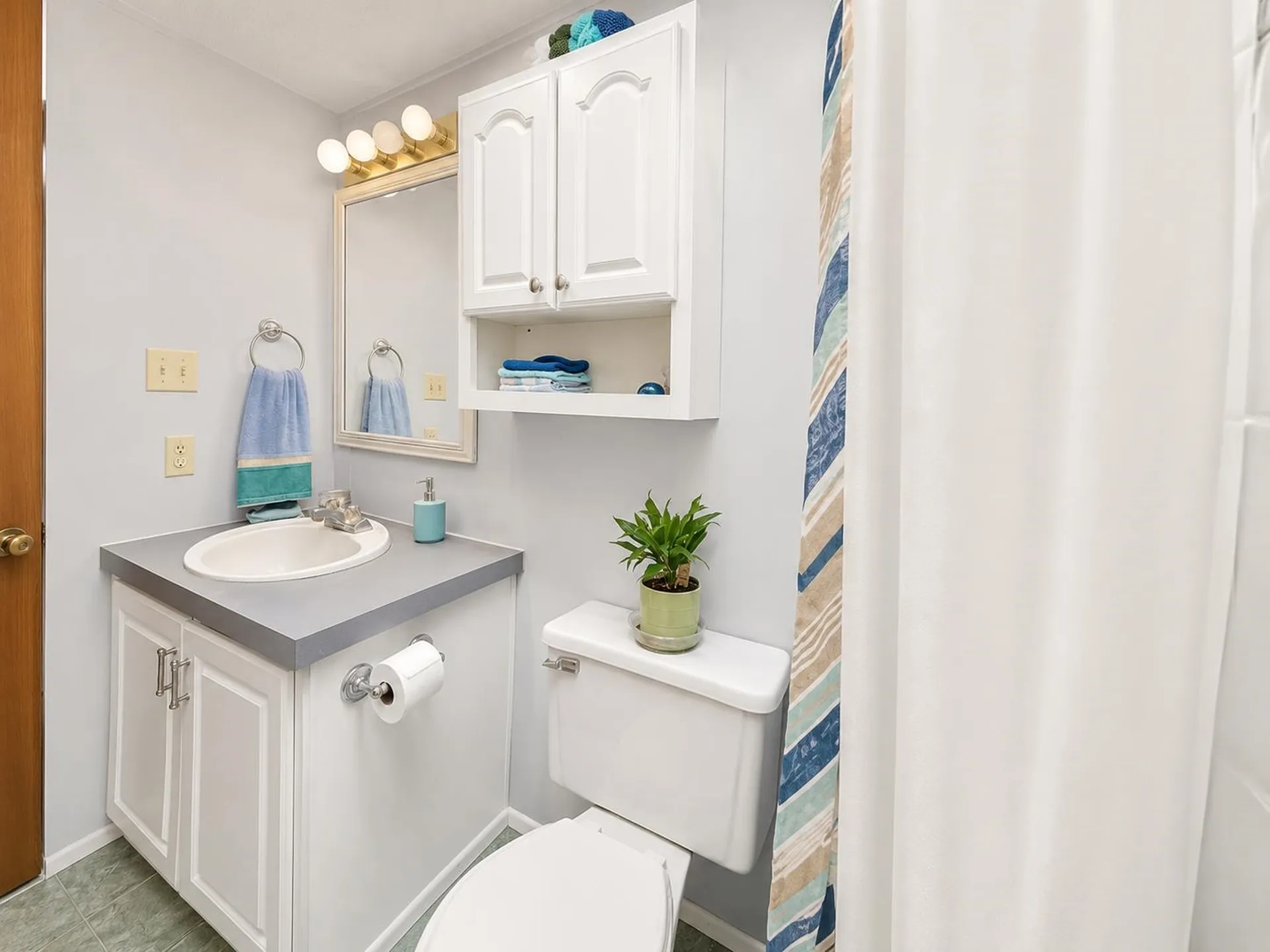 12 York Court Rochester NH 03868