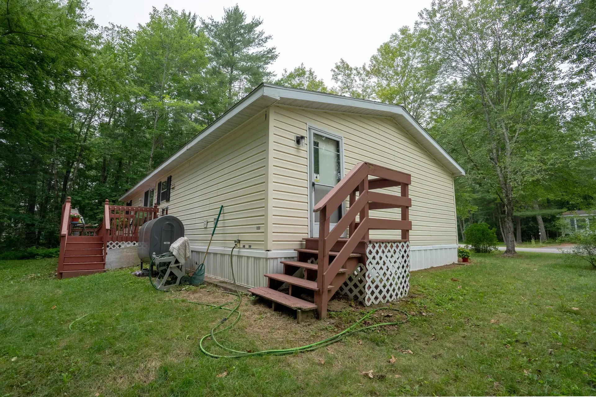 12 York Court Rochester NH 03868