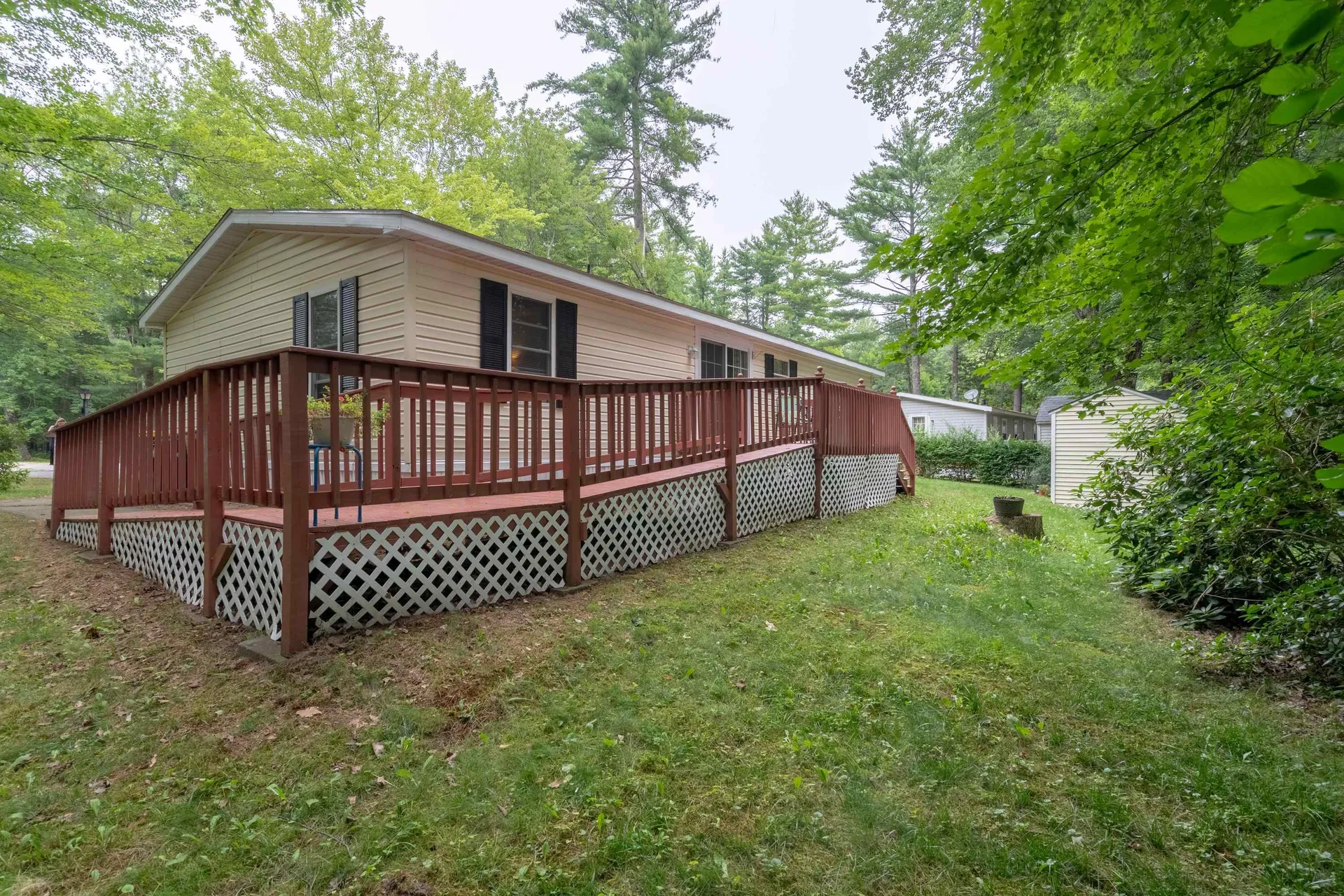 12 York Court Rochester NH 03868
