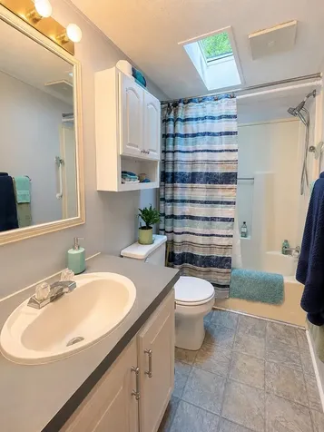 12 York Court Rochester NH 03868