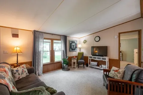 12 York Court Rochester NH 03868
