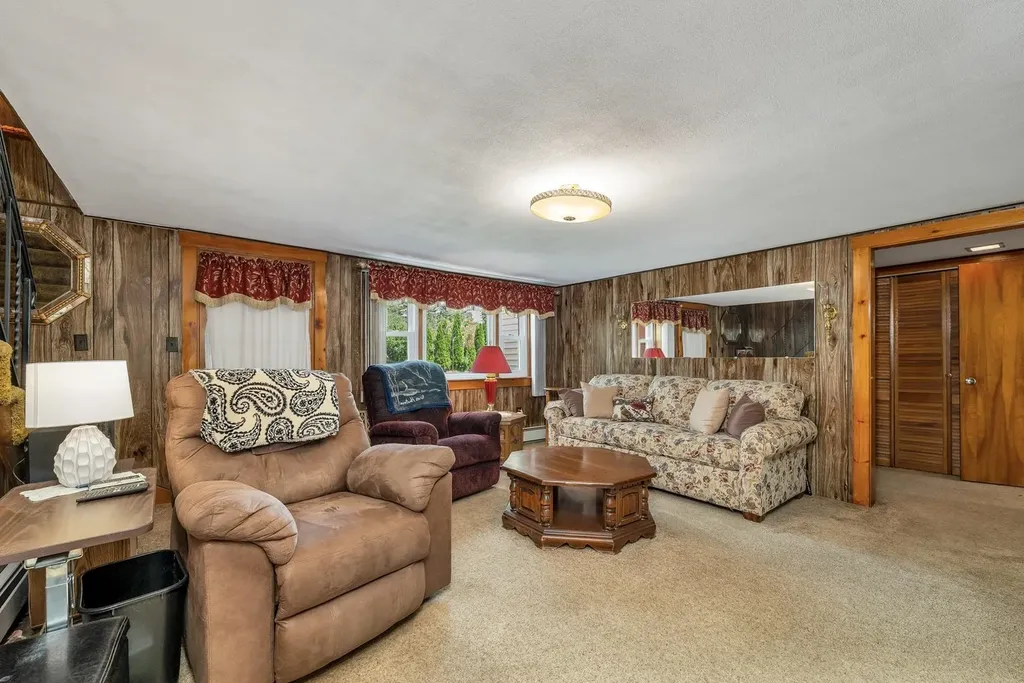 28 Salmon Falls Road Rochester NH 03868